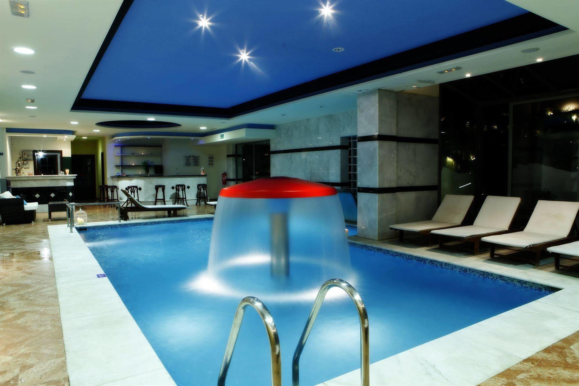 Metropol Sea Golden Bay Otel Georgioupoli Dış mekan fotoğraf